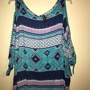 Fun blue patterned shirt!